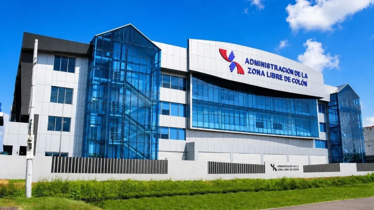La Zona Libre Colón es una de las zonas libres más grandes del mundo. Opera en Panamá.