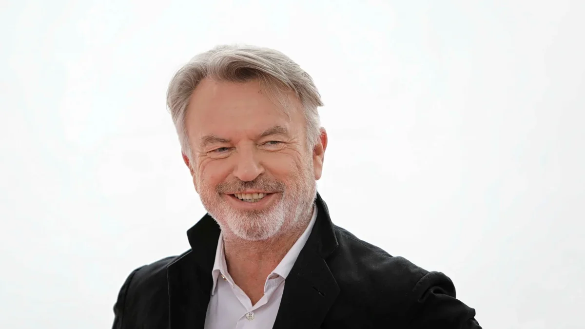 El actor neozelandés Sam Neill, protagonista de Jurassic Park, murió este lunes 13 de julio.