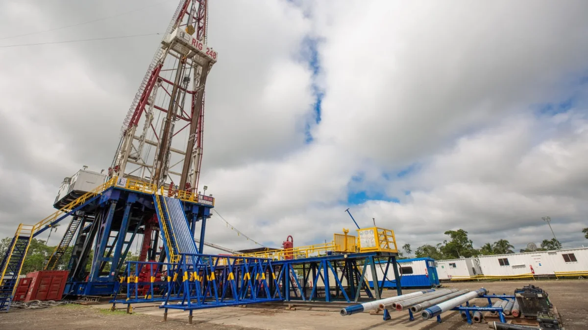 El Gobierno espera llegar a los 370.000 barriles de petróleo al día, a finales de año.