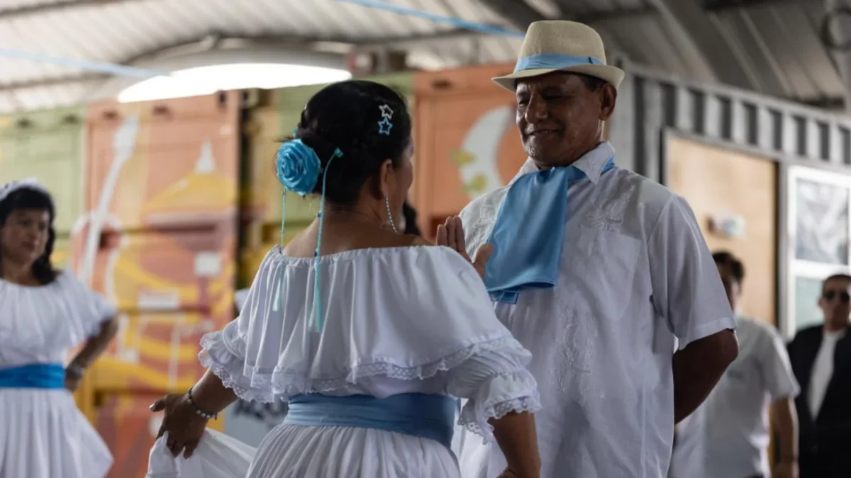 Parte de la agenda festiva de Guayaquil, por sus fiestas julianas, integra danzas folclóricas.