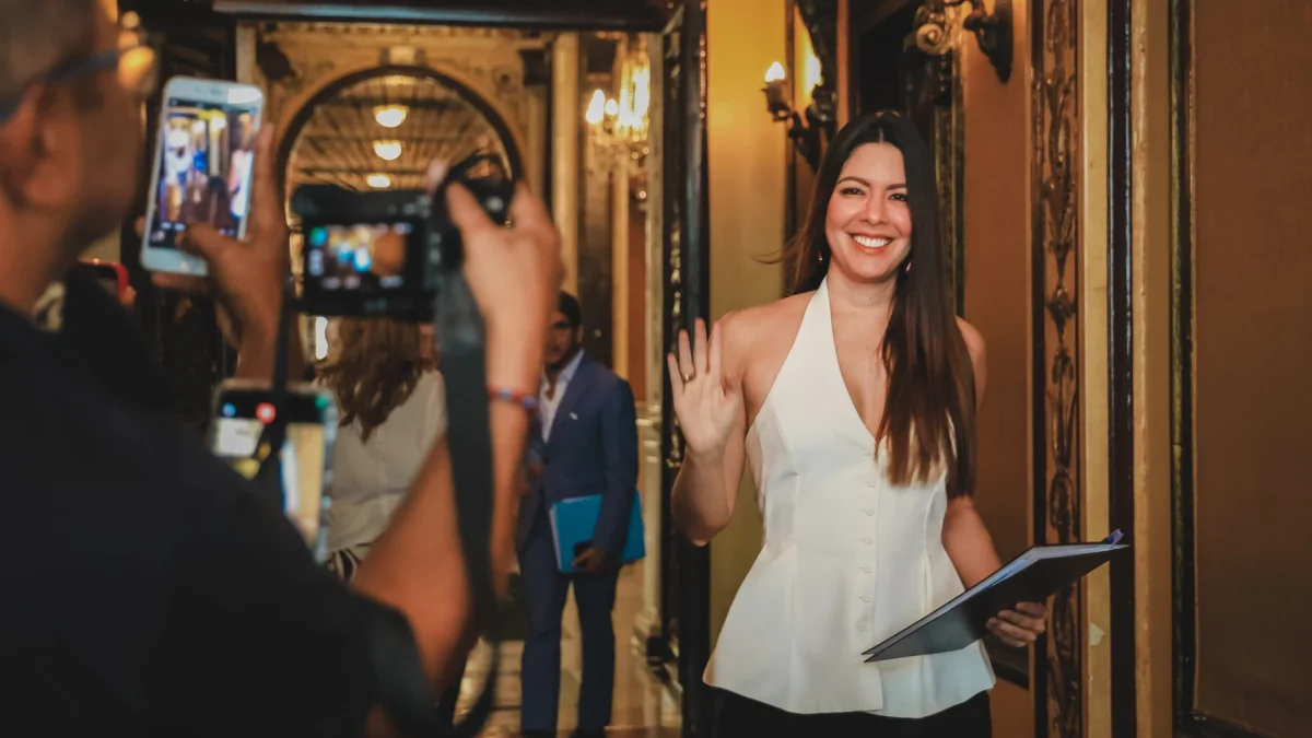 Tatiana Coronel publicó un mensaje en X en el que hizo un llamado a la unidad de la izquierda, sin ofrecer mayores explicaciones.