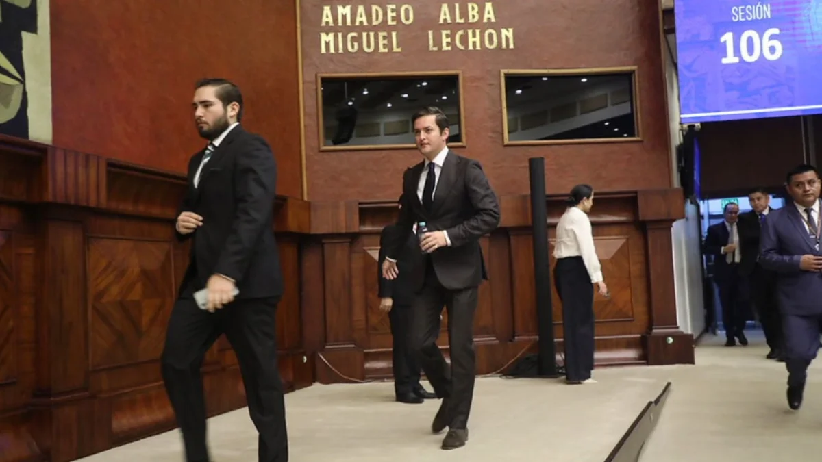 Esteban Torres, presidente encargado de la Asamblea Nacional, defendió el desarrollo del juicio político contra Inés Manzano por el caso ATM.