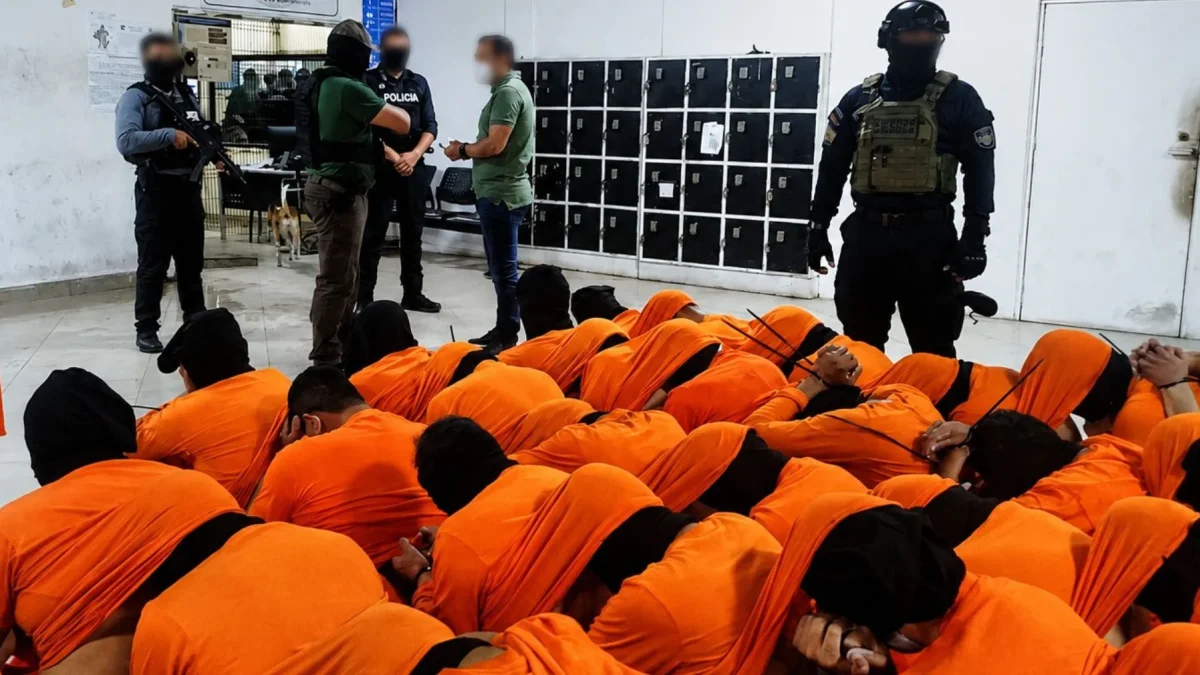 Más de 1.400 exmilitares y expolicías postularon para cubrir el déficit de guías en cárceles..