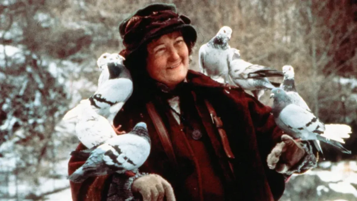 Brenda Fricker en la película 'Mi pobre angelito 2'