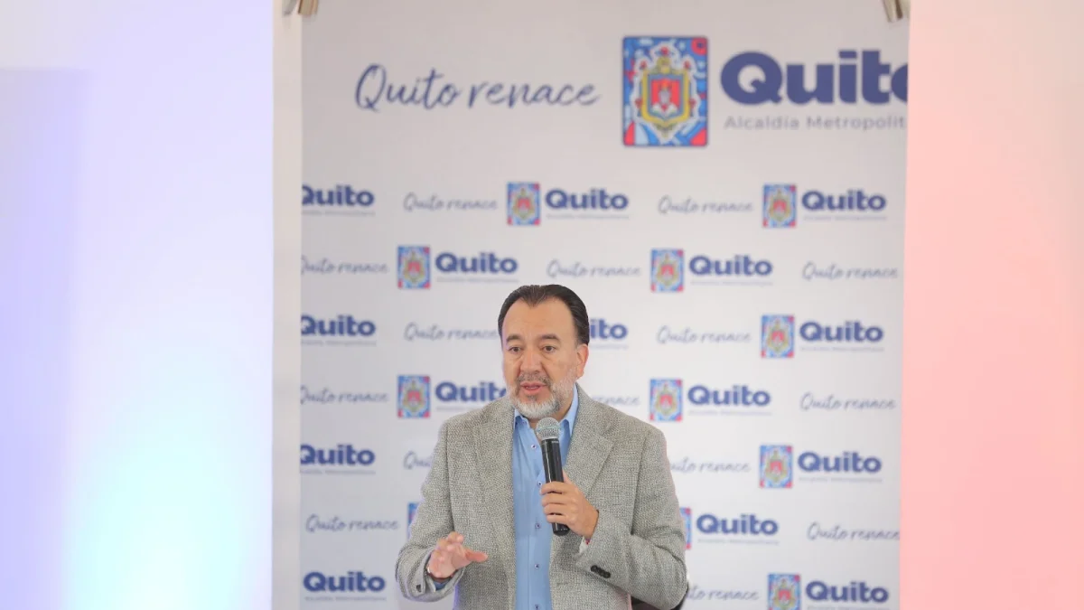 Pabel Muñoz reaccionó a la suspensión del movimiento Amigo por parte del TCE, decisión que pone en duda la participación correísta en 2026.