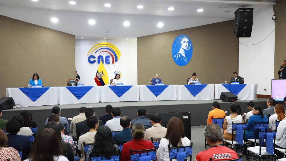 El CNE deberá notificar al TCE el cumplimiento de la resolución respecto al movimiento Amigo.
