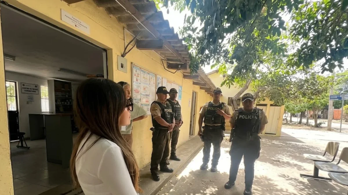 La legisladora Yahiren Noriega compartió en una transmisión en vivo, que no le permitieron ingresar a fiscalizar lo que ocurre en el Hospital de Yaruquí.