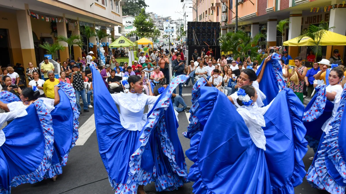 Arte. Cientos de artistas participaron de las presentaciones durante la feria.