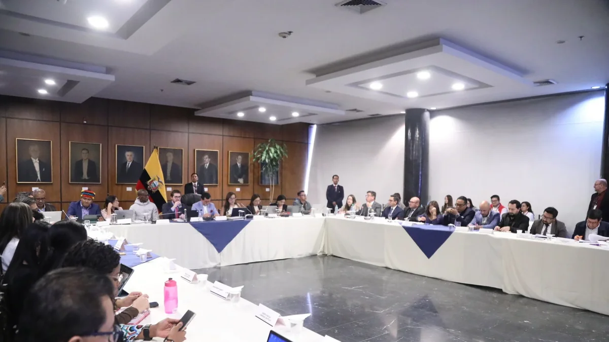 La Comisión de Fiscalización lleva adelante el proceso de sustanciación del juicio político contra Manzano.