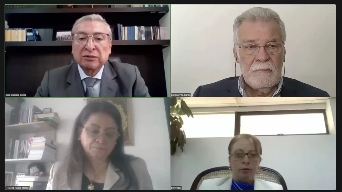 Consejeros electorales durante la sesión de este lunes 20 de julio.