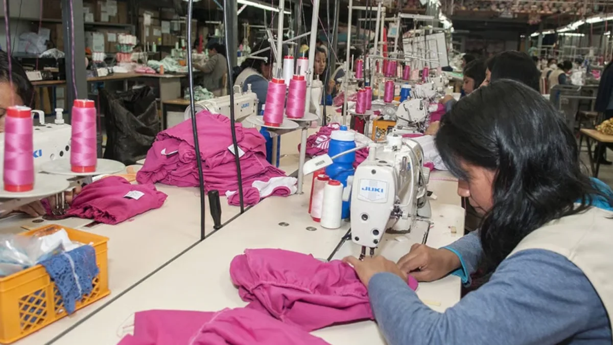 El sector manufacturero y las actividades de servicios impulsaron el crecimiento de la economía ecuatoriana durante mayo de 2026.