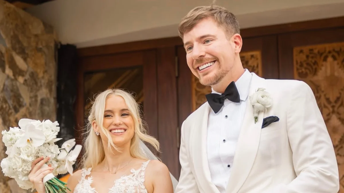 MrBeast y Thea Booysen durante su ceremonia de matrimonio en una isla privada del Caribe.