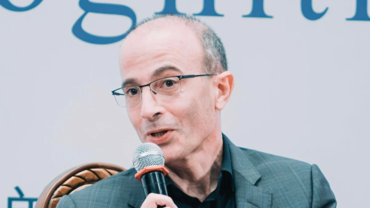 Yuval Noah Harari en una conferencia