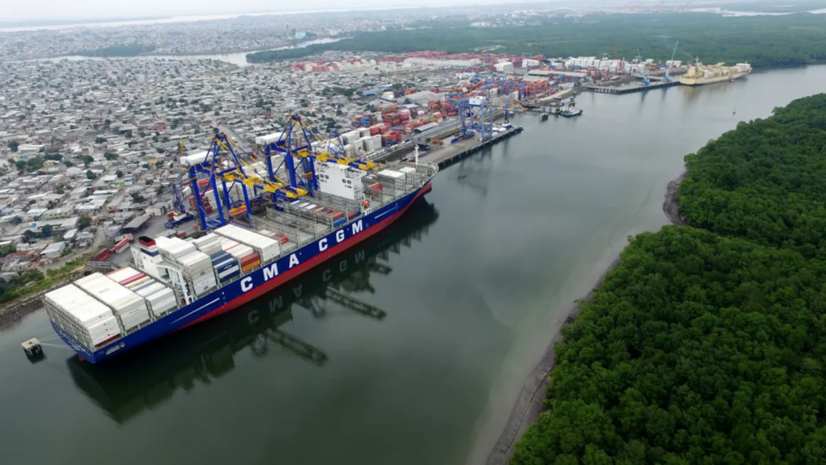 La normativa pretende descongestionar de contenedores los puertos del país.