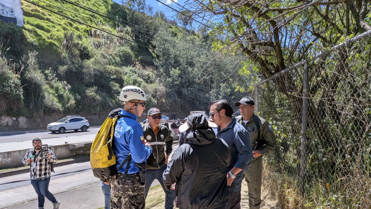 Equipos de rescate mantienen la búsqueda de Lizeth Bunshi en el río Machángara, donde desapareció el pasado 18 de julio en Quito.