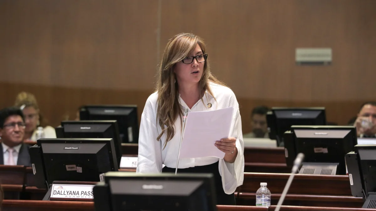 Imagen de archivo de Dallyana Passailaigue durante una intervención en la Asamblea Nacional, en el marco de su trayectoria política tras dejar el PSC
