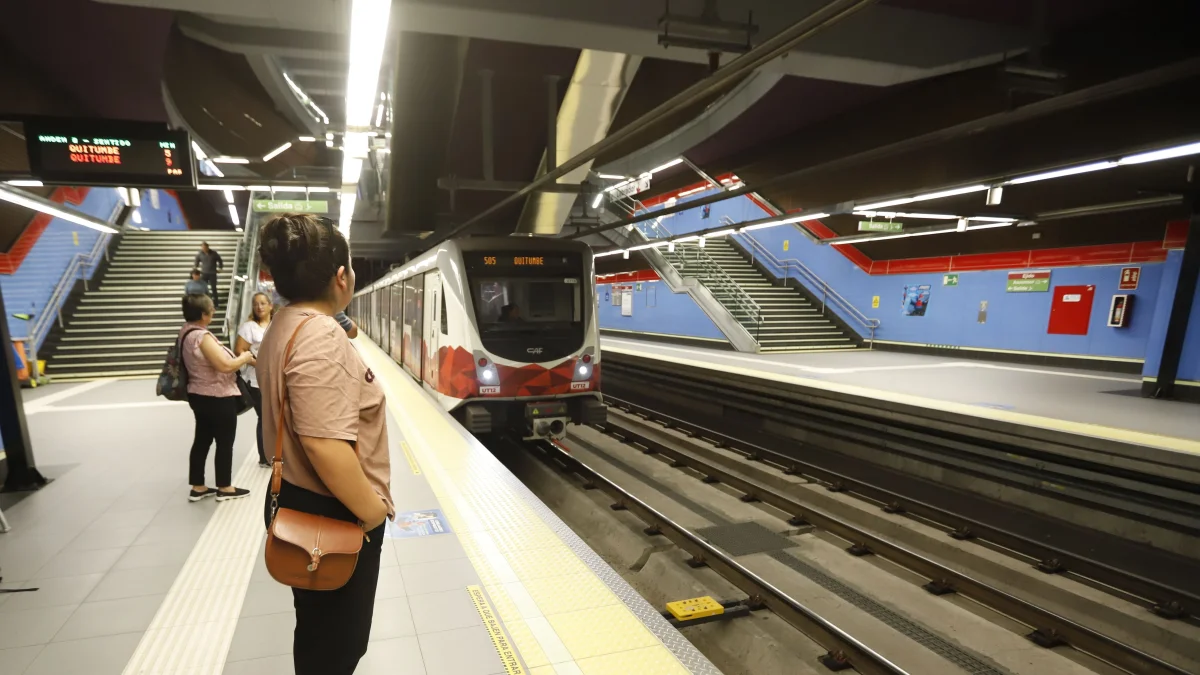 El presidente Daniel Noboa anunció que el Gobierno analiza ampliar el Metro de Quito hasta Calderón y acelerar la inversión pública desde septiembre.