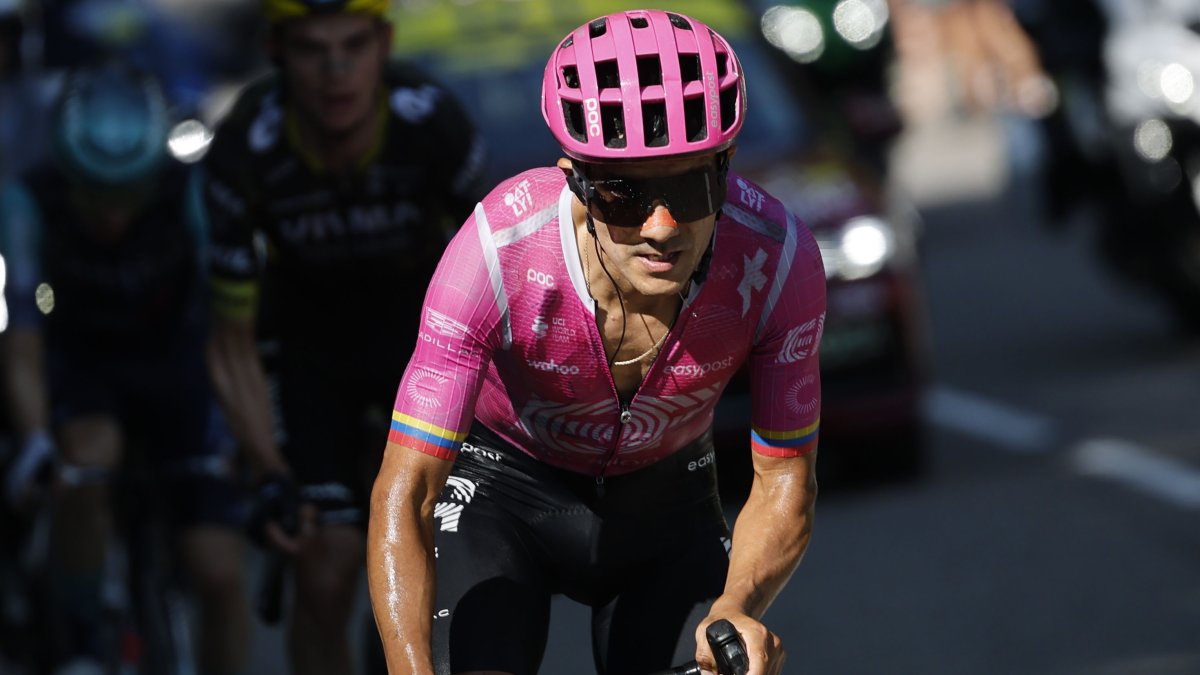Richard Carapaz lidera la clasificación de la montaña del Tour de Francia 2026.