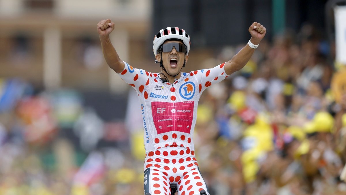 Richard Carapaz fue elegido como el ciclista supercombativo del Tour de Francia 2026.