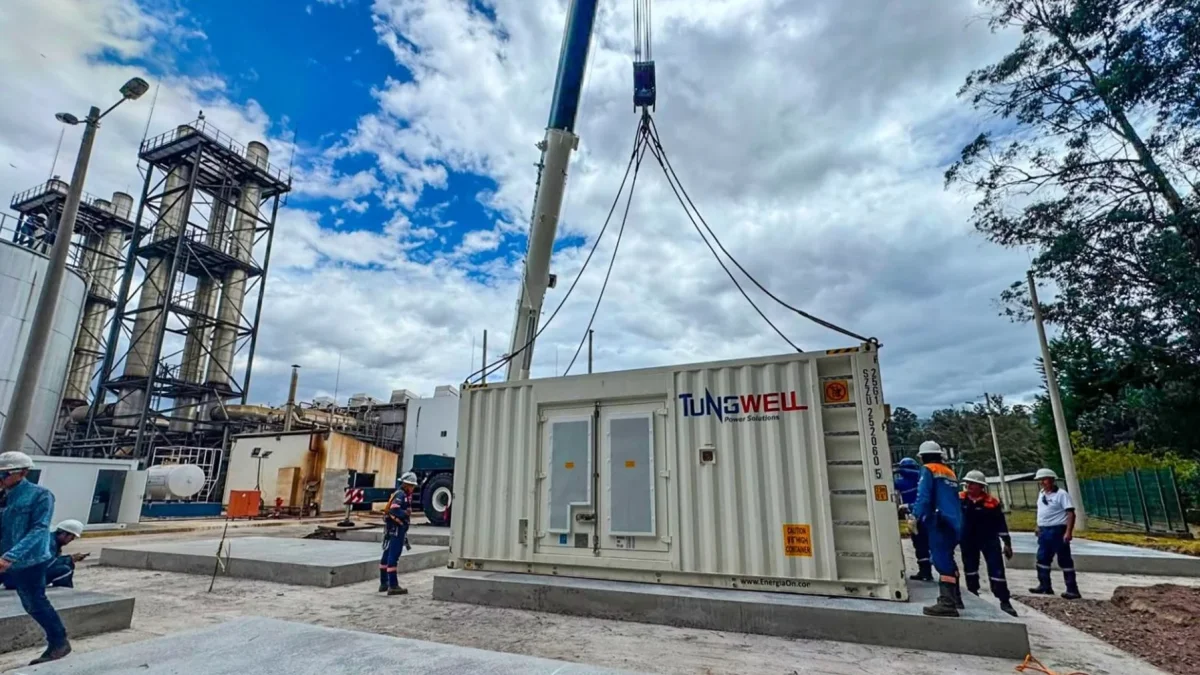 Los 10 MW de Guangopolo forman parte de la estrategia anunciada por el Gobierno en abril de este año para incorporar 920 MW.
