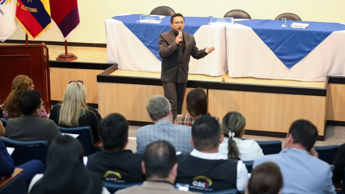 Los vocales de las Juntas Provinciales Electorales y de la Junta Especial del Exterior participan en una jornada de capacitación previa a las elecciones seccionales y del CPCCS de noviembre de 2026.