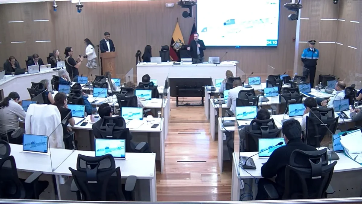 El Concejo Metropolitano aprobó el trazado vial del Parque Bicentenario con 16 votos, en medio de cuestionamientos ciudadanos por el proyecto.