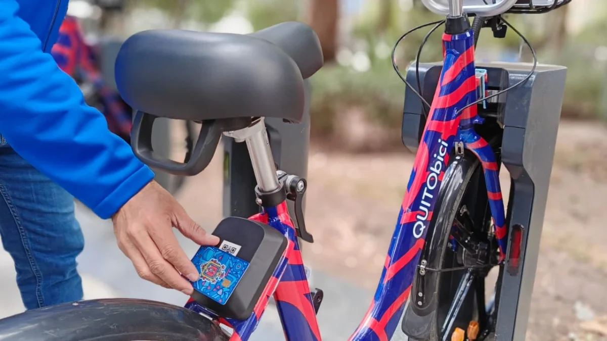 Los usuarios podrán utilizar QuitoBici hasta por 60 minutos por viaje y deberán anclar la bicicleta al finalizar el recorrido. Se activa con la tarjeta ciudad