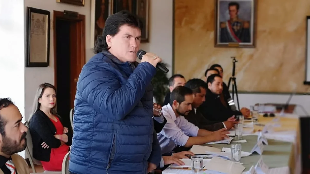 Fiscalía vincula a Elías Baldor Bermeo con minería ilegal y presuntos nexos con Los Lobos.