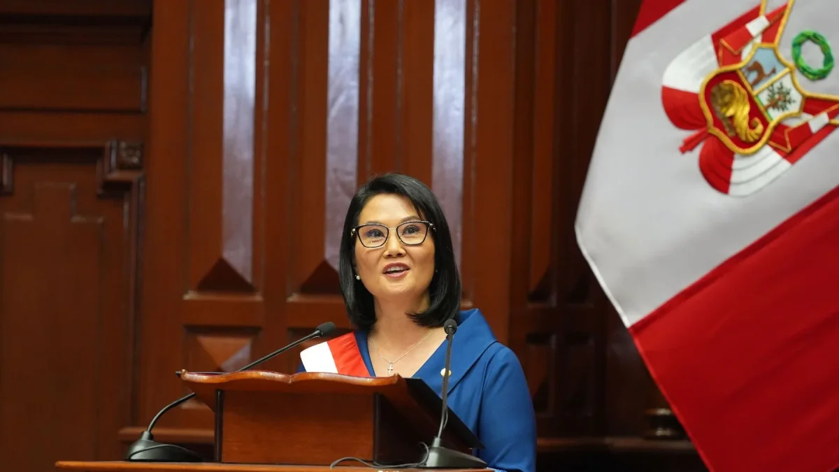 La presidenta de Perú, Keiko Fujimori, dijo en su posesión que gobernará sólo cinco años. En principio parece una obviedad, una minucia. Pero hay tantos farsantes que ofrecieron no aferrarse al poder.