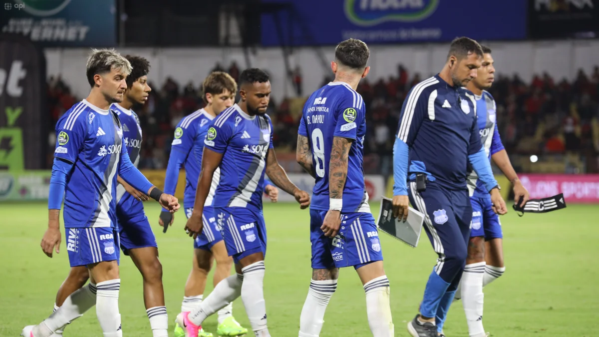 Emelec se encuentra en la décima posición luego de la fecha 22, donde perdió con Deportivo Cuenca.