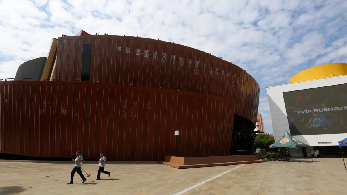 Fachada de la Arena USC este 29 de julio de 2026, lugar para la investidura del presidente electo, Abelardo de la Espriella, que se celebrará el próximo 7 de agosto, en Cali (Colombia).
