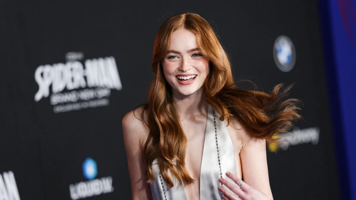La actriz Sadie Sink llega al estreno mundial de Spider-Man: Brand New Day en el Dolby Theatre de Los Ángeles, California (EE. UU.), el 27 de julio de 2026.