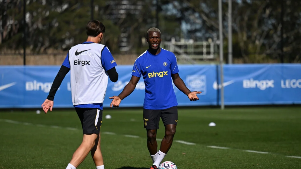 Moisés Caicedo se integró a la pretemporada de Chelsea el jueves 30 de julio.
