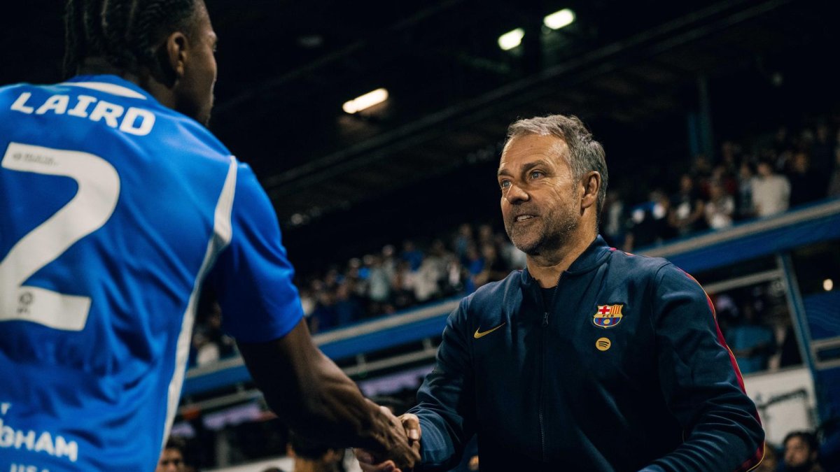 Hansi Flick continúa poniendo a punto a sus jugadores en FC Barcelona.