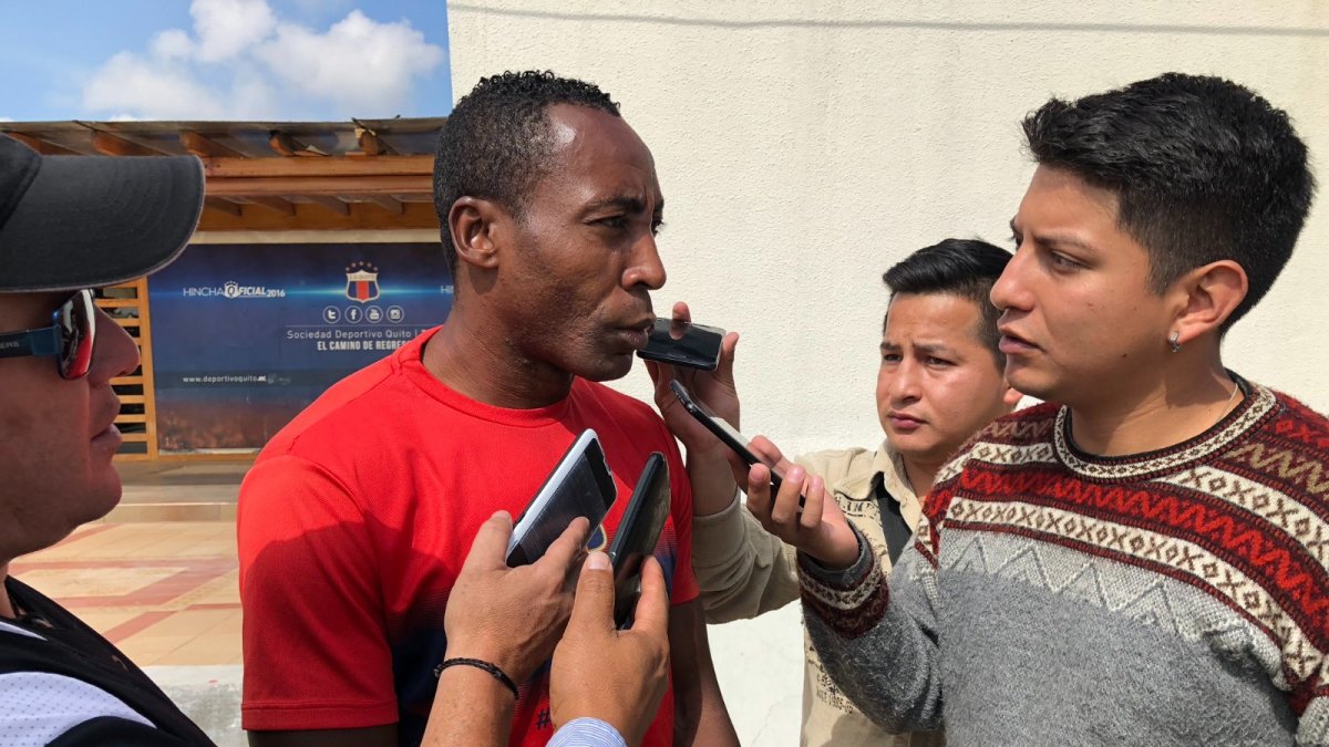 Walter Iza (c), con pasado en varios equipos, forma parte del club Señor Montúfar, de la Segunda Categoría.