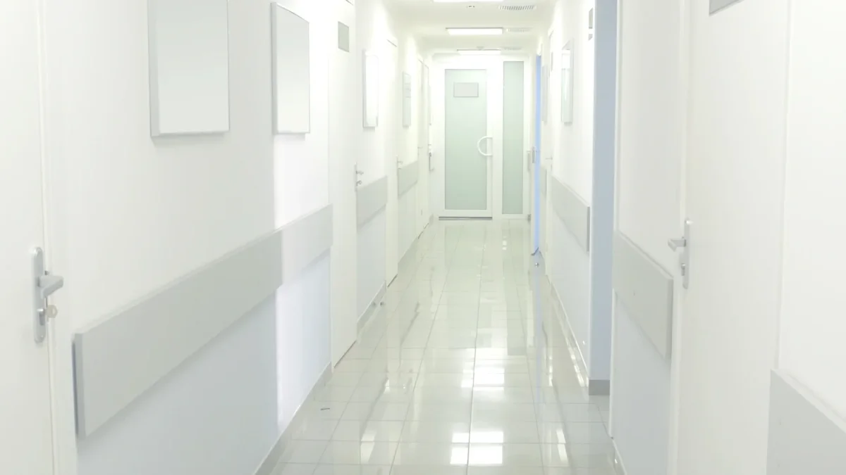 Referencial. Inauguración de un nuevo centro médico.
