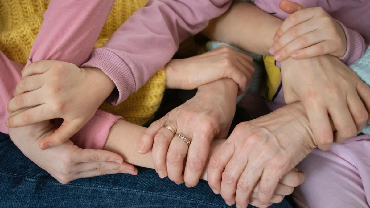 La educación y la responsabilidad ciudadana son claves para enfrentar los problemas sociales.