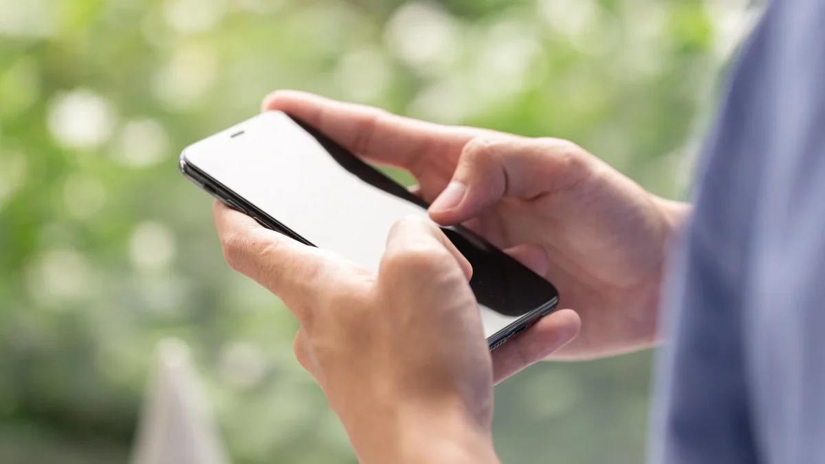 Los clientes de Movistar y Tuenti mantendrán su número, chip, planes y beneficios durante la transición hacia la marca Tigo en Ecuador.
