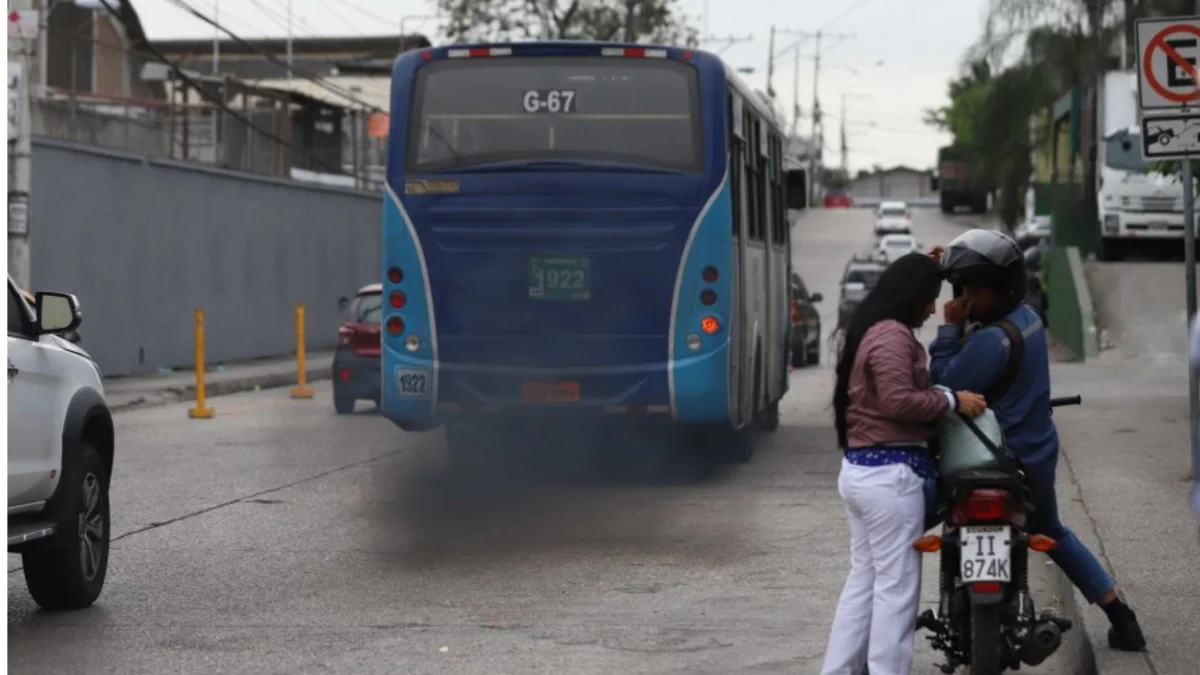 Los pasajeros esperan que la compensación económica se refleje en buses más seguros, mejor mantenidos y con un servicio de mayor calidad.