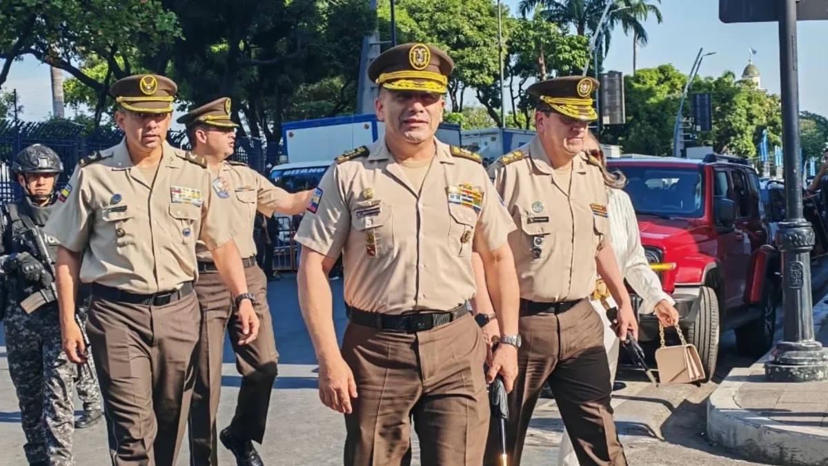 Quito recibió 2.000 policías para reforzar operativos contra extorsión y delincuencia común.