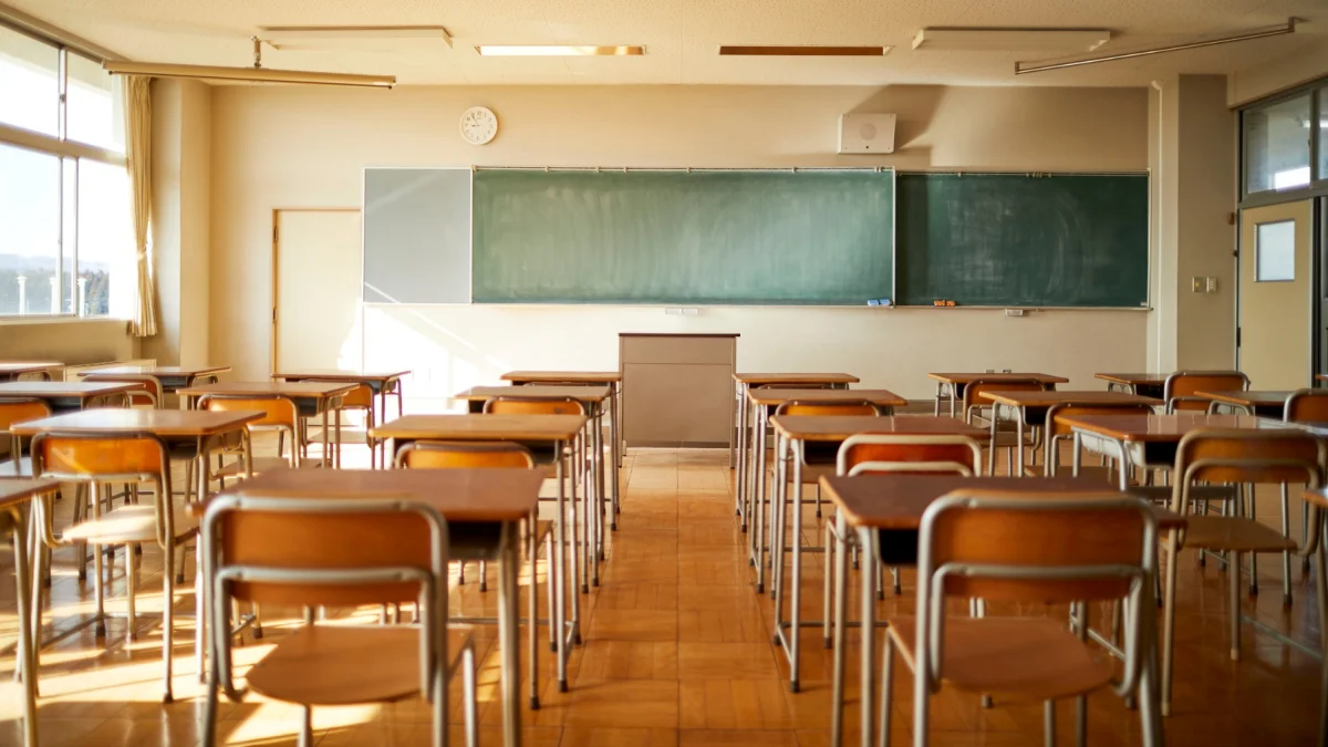 El Ministerio de Educación habilitó el traslado de estudiantes para el régimen Sierra-Amazonía 2026-2027.