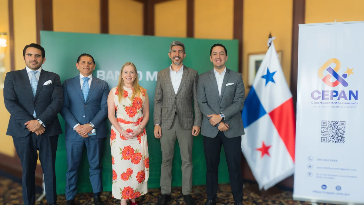 lvaro Gavilánez, presidente ejecutivo de la CEPAN; Hugo Vargas, presidente de la Cámara de Comercio de Manta; María Isabel Espinosa, presidenta del Directorio de la CEPAN; Francisco Briones, líder del Área de Economía y Transformación Empresarial de Andersen Ecuador; y Marcos Miranda, presidente del Directorio de Banco Manabí.