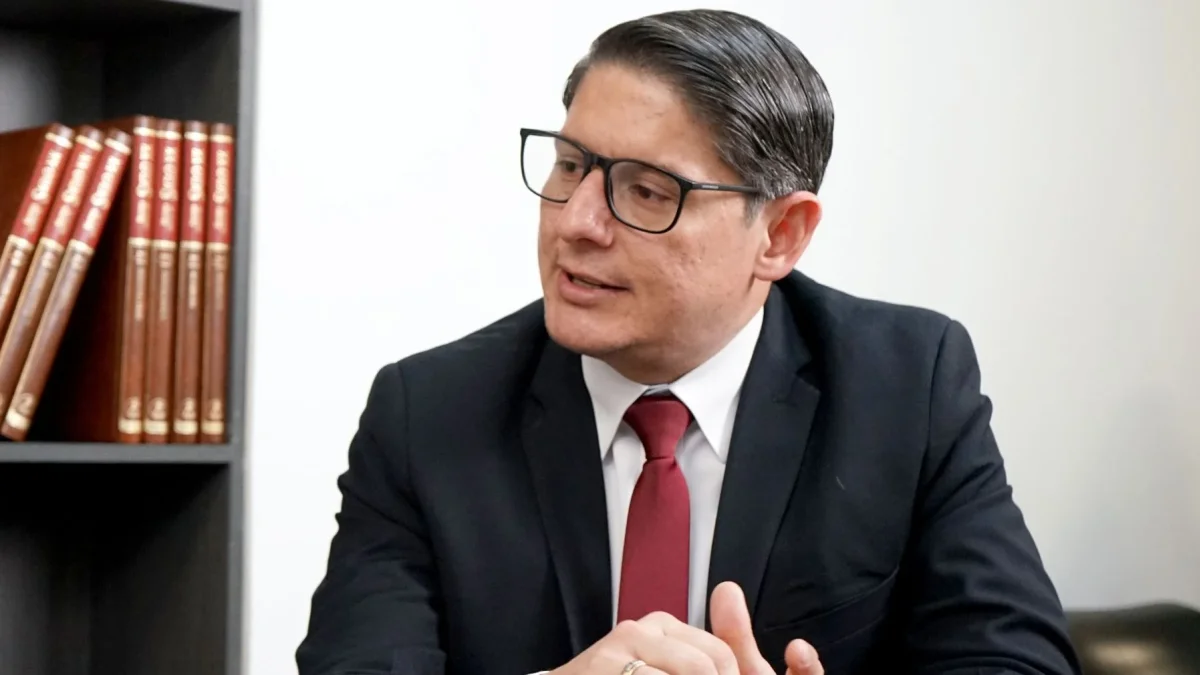 Antes de que se instale la audiencia en la que debía formularse cargos a la vocal Barreno, se montó un esquema de intimidación en contra del juez de la causa, Walter Macías.