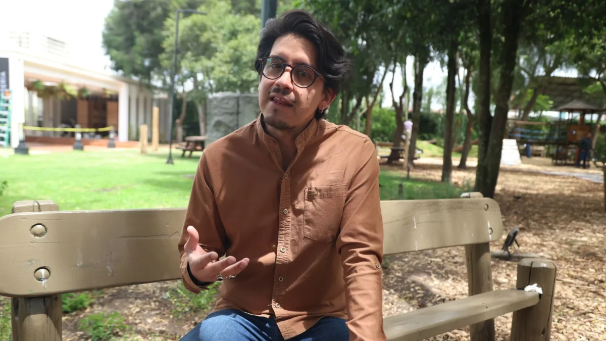Fernando Muñoz-Miño analiza los desafíos que enfrenta la democracia ecuatoriana y plantea la necesidad de fortalecer la participación ciudadana.