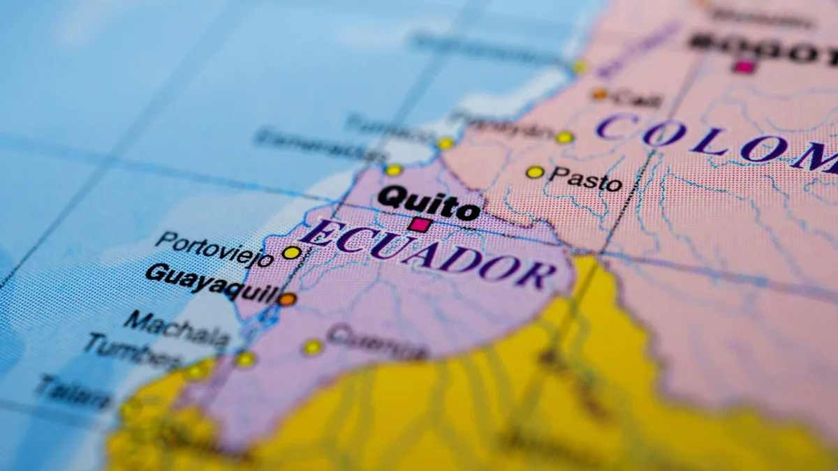 Ecuador y Colombia buscan fortalecer la cooperación en seguridad y comercio.