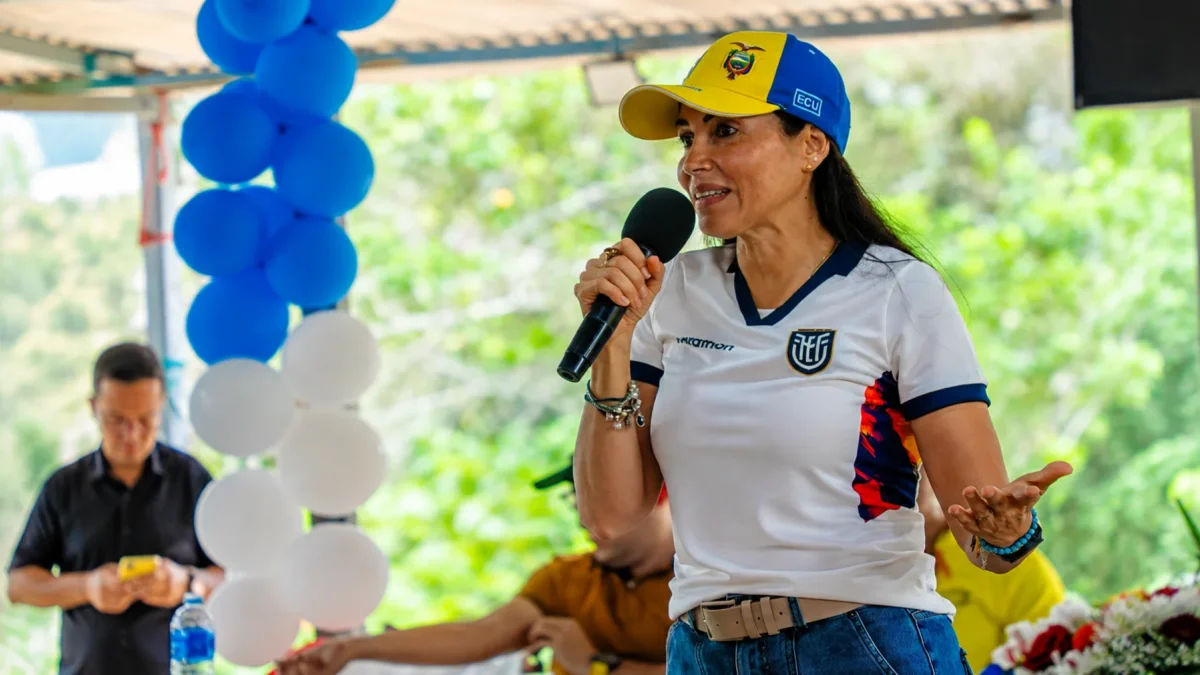 Luis González buscará el cargo de prefecta de Manabí en las seccionales 2026.
