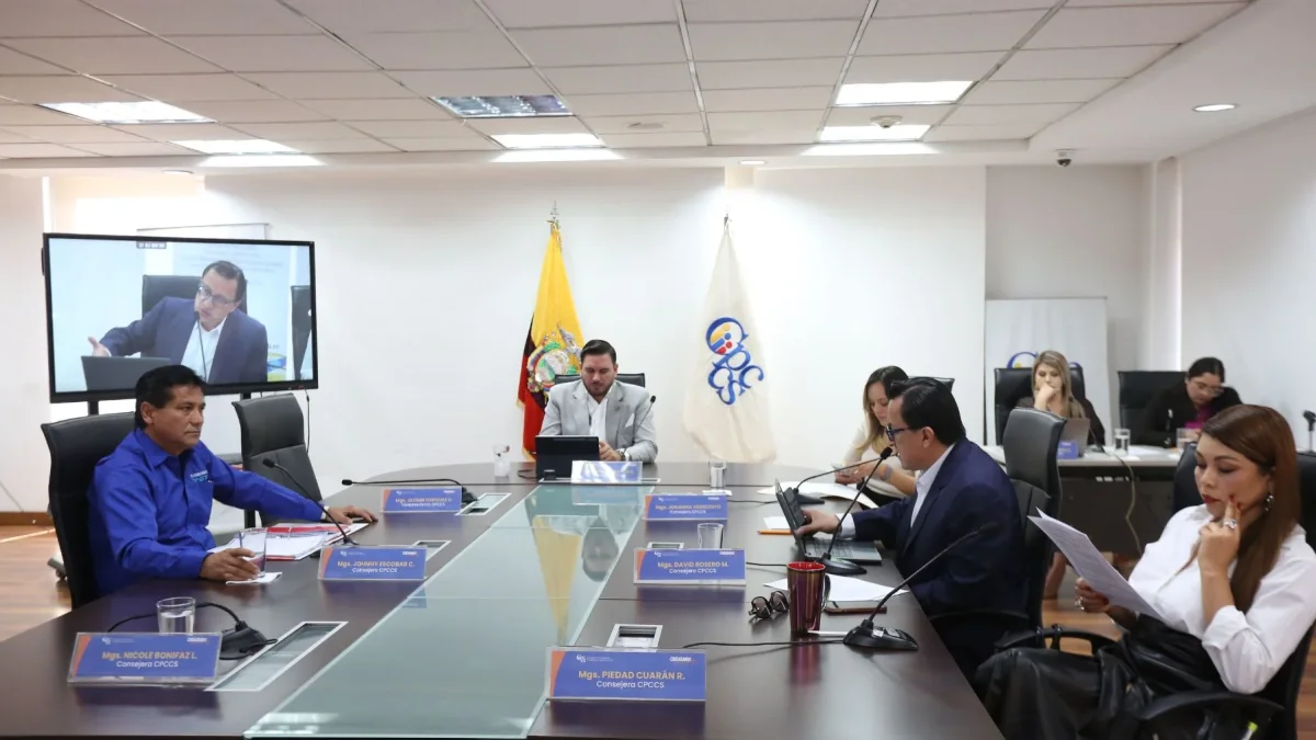 Es legítimo discutir si el CPCCS debe mantenerse, reformarse o desaparecer. Su historial de politización y de designaciones cuestionadas no es menor.