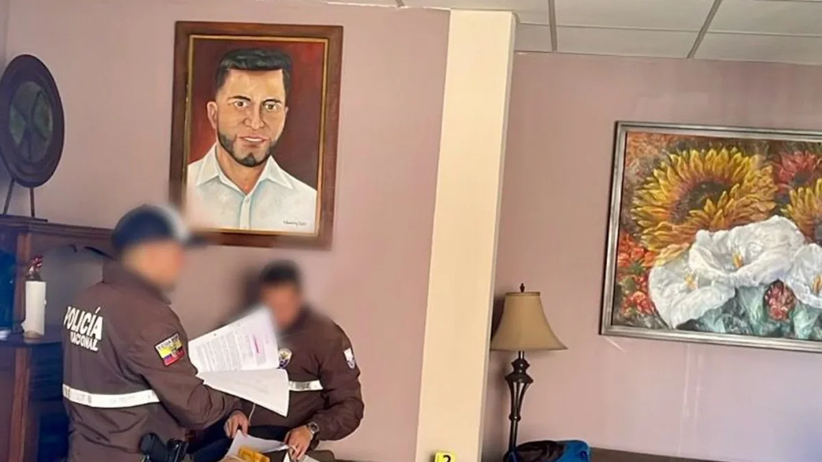 Allanamiento a la oficina del alcalde de Pujilí, José Arroyo Cabrera, en agosto del 2025.
