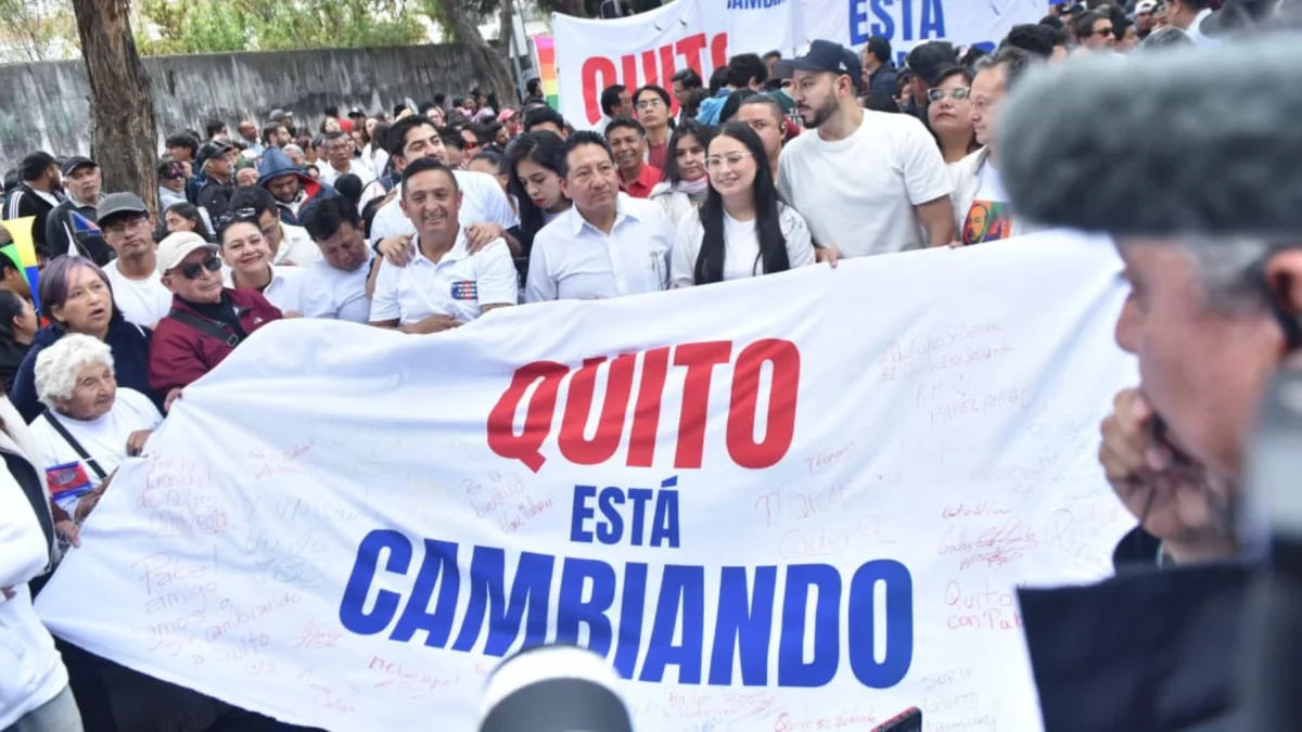 La alianza entre Unidad Popular, el correísmo y el Partido Socialista inscribió a Pabel Muñoz como candidato a la reelección para la Alcaldía de Quito.