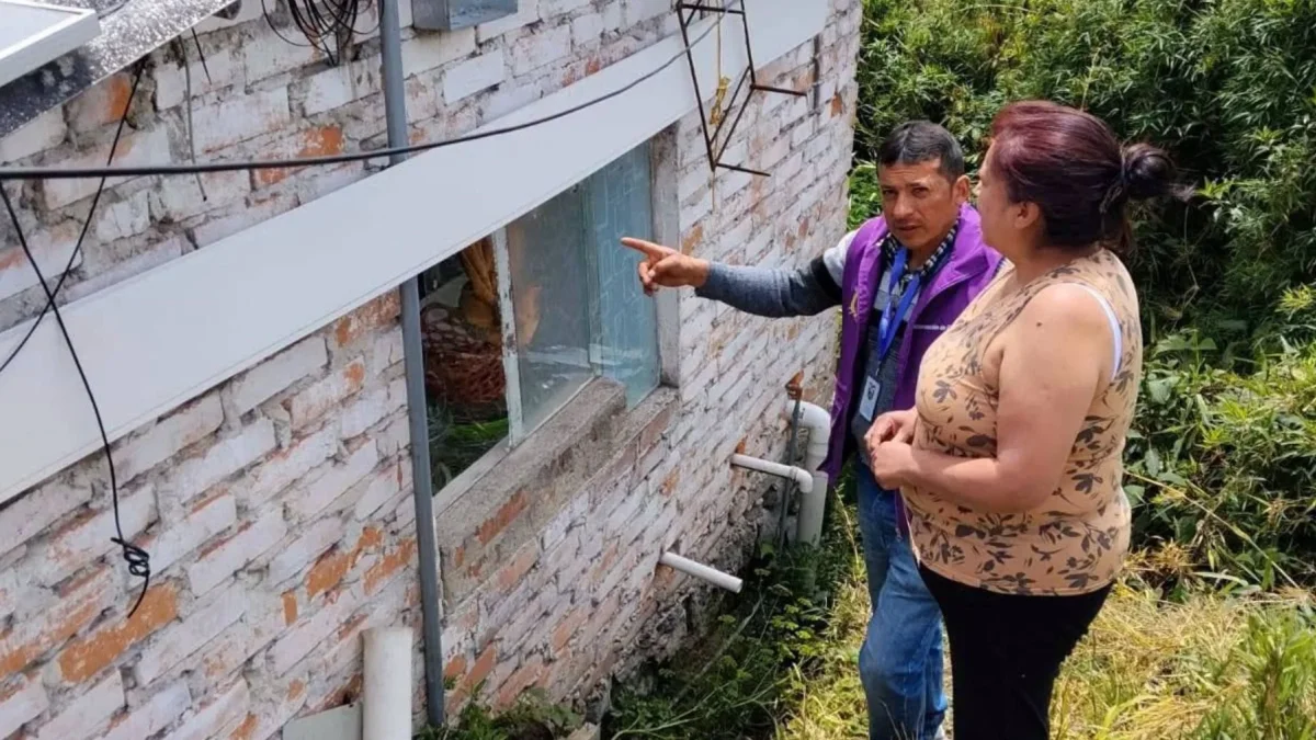 Terremoto de 7,4 dañó tres viviendas en El Capote, Tulcán, el 10 de agosto.